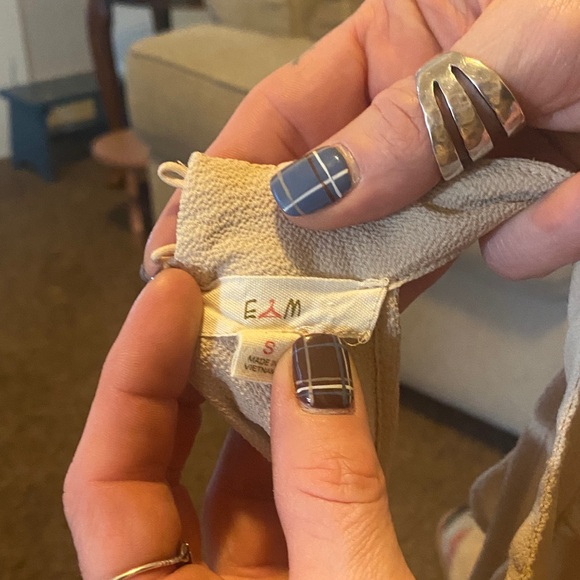 Chic Cream Ruffle Tank Top - Picture 4 of 6